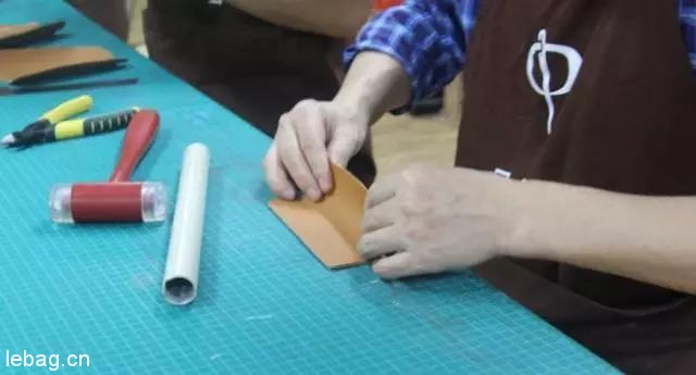 手工皮具制作教程:高端铬鞣革乔妹包插图101