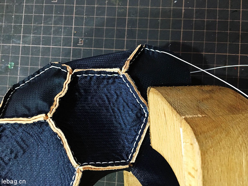 手工缝制足球的详细教程插图31