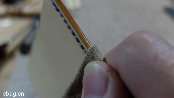 植鞣革边缘打磨方法-手工皮具